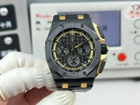 Dong-Ho-Audemars-Piguet-Replica-11-Royal-Oak-Offshore-Chronograph-26420CE-Vo-Gom-Den-May-Co-Thuy-Sy-43mm-2-768×576-1